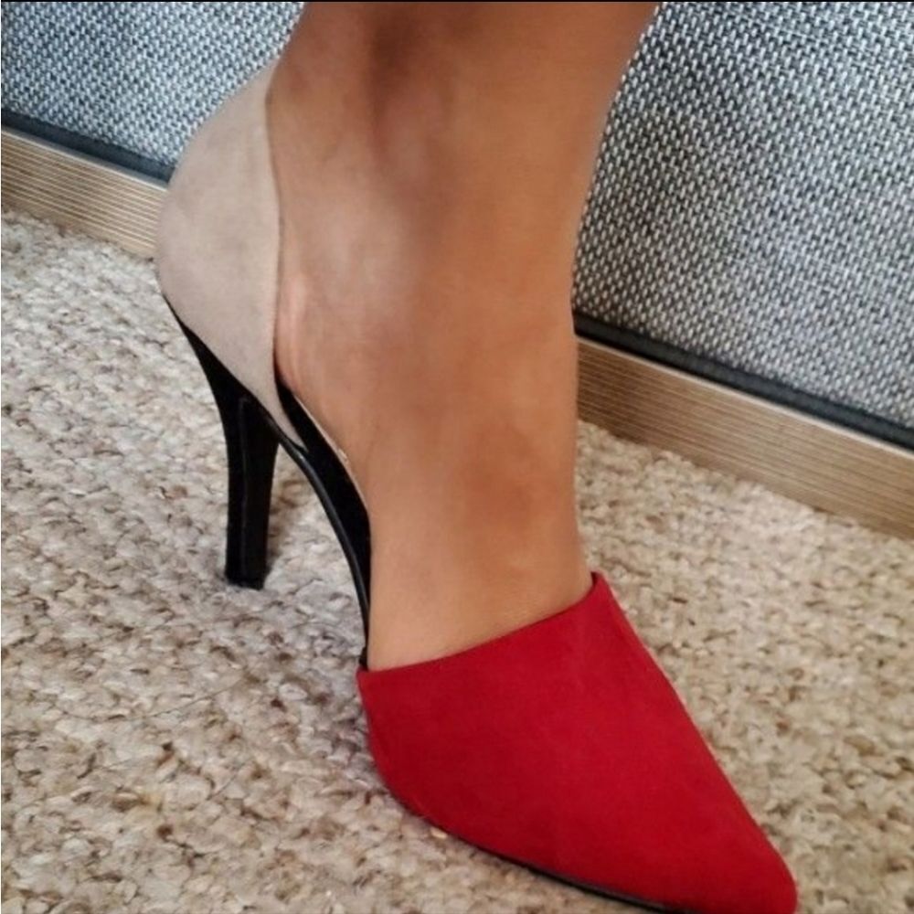 CHINESE LAUNDRY WOMEN"S POINTED TOE D'ORSAY SHOE